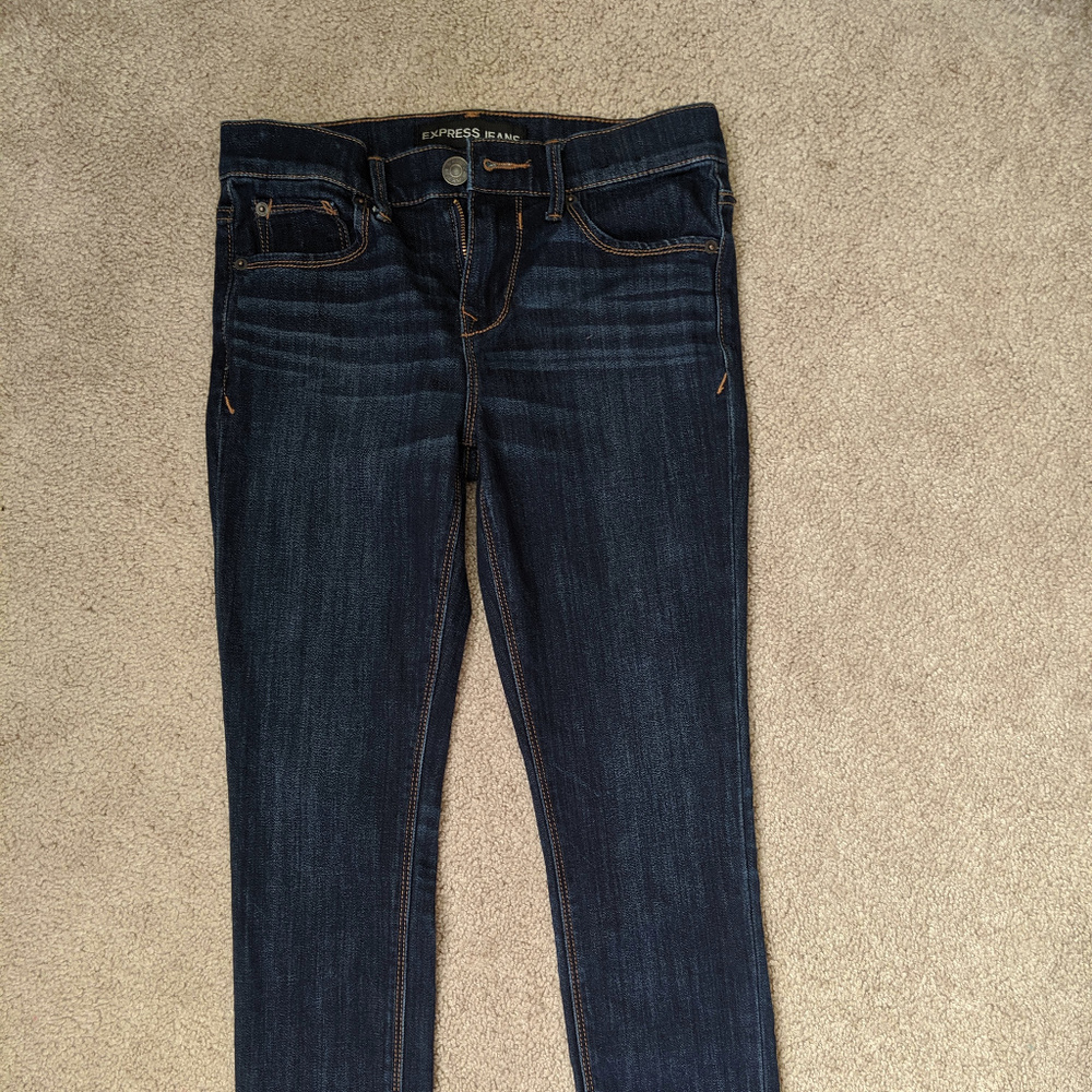 Express Mid Rise Legging - Picture 3 of 5